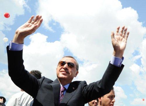 Başbakan Recep Tayyip Erdoğan gözlüğünü değişti - Resim 2
