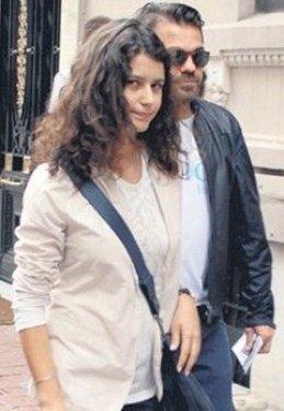 Kenan Doğulu ile Beren Saat bar açıyor