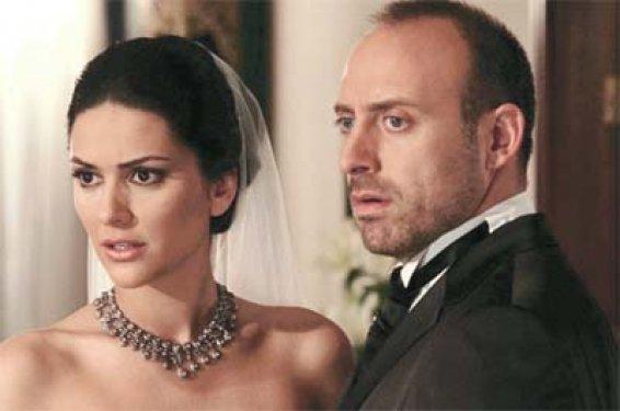 Halit Ergenç ve Bergüzar Korel'in Şili'deki hayranları Türkiye'ye geldi