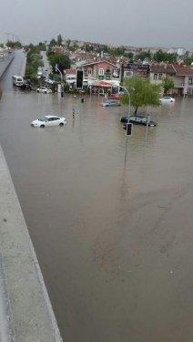 Ankara'da metroyu su bastı