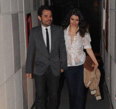 Kenan Doğulu ile Beren Saat bar açıyor