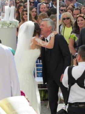 Ünlü teknik direktör kızını evlendirdi