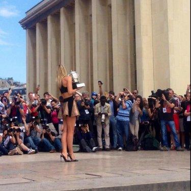 Maria Sharapova güzelliği ile büyüledi