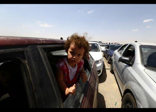 Musul halkı kenti terk ediyor 