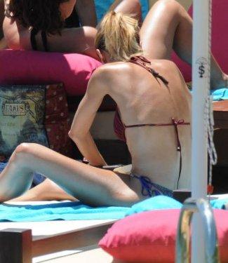 Özge Ulusoy Bodrum sezonunu açtı