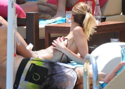 Özge Ulusoy Bodrum sezonunu açtı