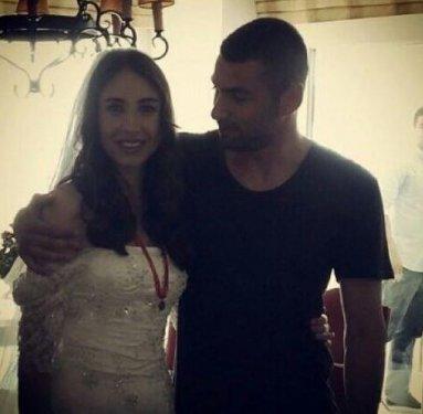 Burak Yılmaz gelini aldı