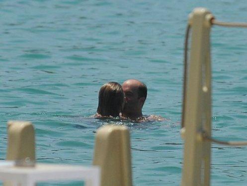 Ivana Sert sevgilisiyle tatilde