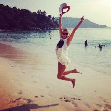 Ece Erken sevgilisine ayağını öptürdü 