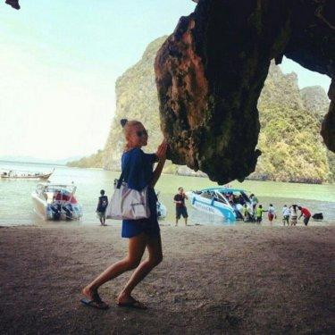 Ece Erken sevgilisine ayağını öptürdü 