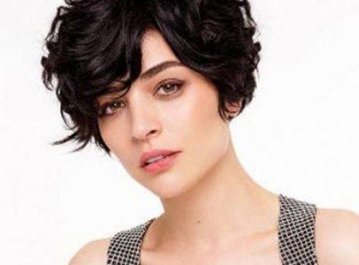 Gonca Vuslateri türbanlı hali şaşırttı