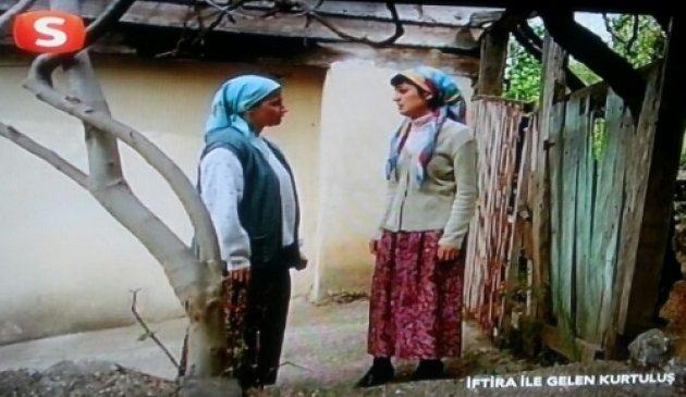 Gonca Vuslateri türbanlı hali şaşırttı