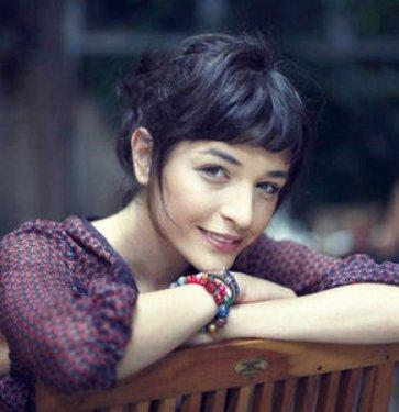 Gonca Vuslateri türbanlı hali şaşırttı