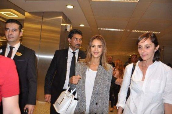 Magnum'un reklam yüzü Jessica Alba İstanbul'da