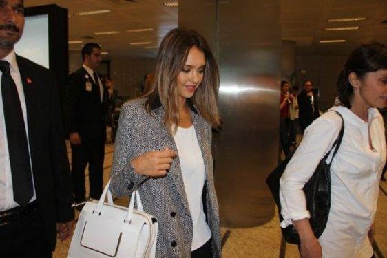 Magnum'un reklam yüzü Jessica Alba İstanbul'da