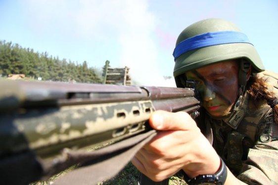 Vatan savunmaya aday kadın astsubaylar