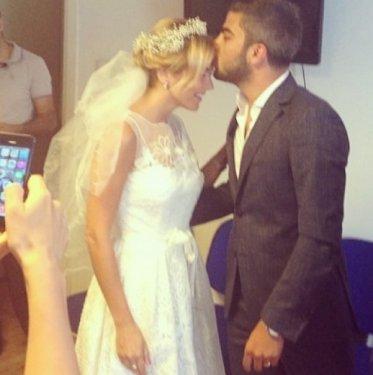 Ece Erken muradına erdi