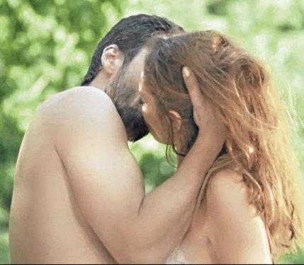 Hülya Avşar 29 yıl sonra ilk kez kurallarını yıktı 