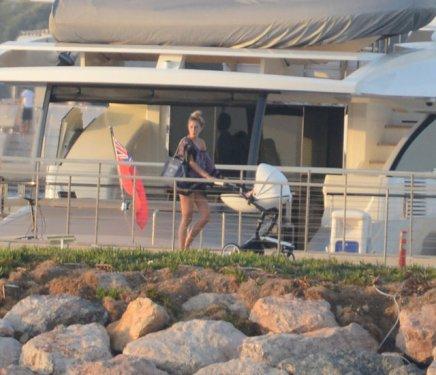 Acun Ilıcalı sevgilisi Şeyma Subaşı ve kızı Melisa ile Bodrum'da 