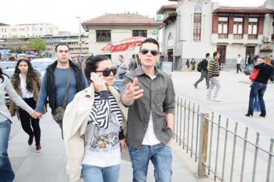 Ameliyatla erkek olan oyuncu Rüzgar Erkoçlar sessizliğini bozdu