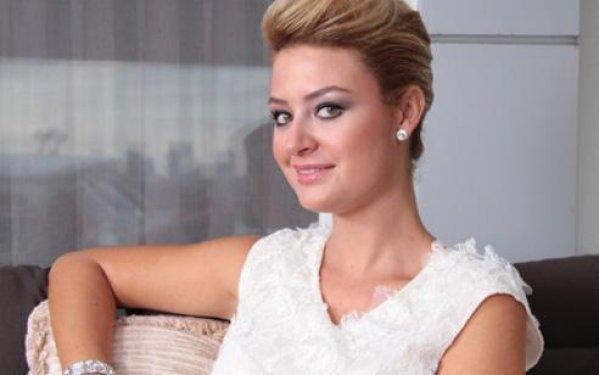 Küçük Ağa annesiyle tatilde