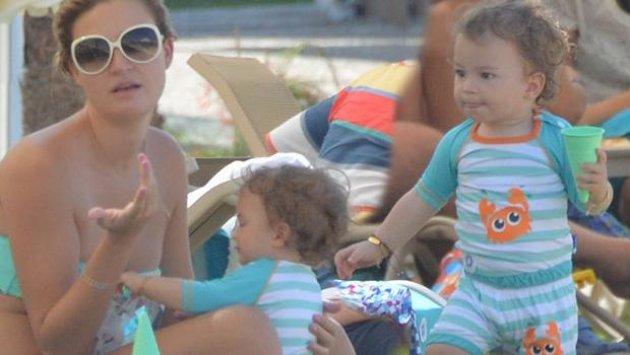 Küçük Ağa annesiyle tatilde