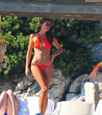 Mustafa Sandal ve eşi Emina Bodrum’da aşk tazeliyor