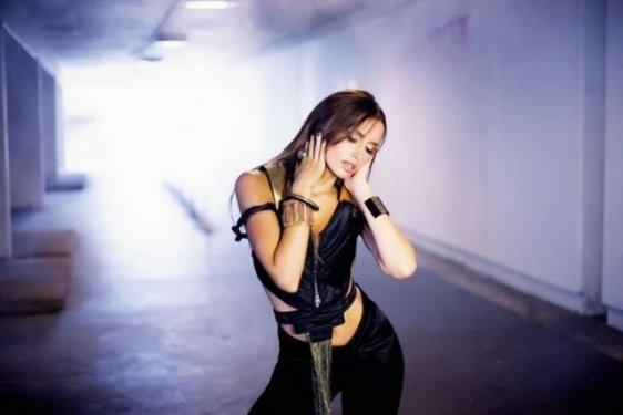 Mustafa Sandal ve eşi Emina Bodrum’da aşk tazeliyor