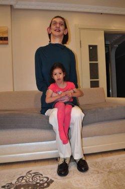 Dünyanın en uzun boylu kızı Rümeysa