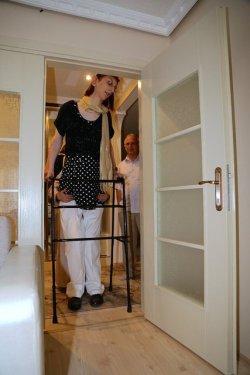 Dünyanın en uzun boylu kızı Rümeysa