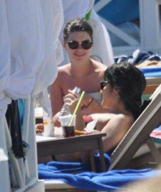 Pelin Karahan'ın bebeği göründü