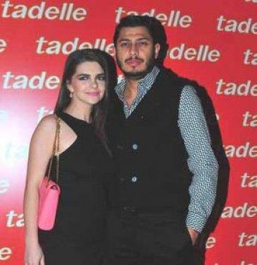 Pelin Karahan'ın bebeği göründü