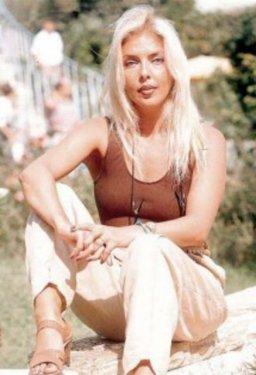 Ahu Tuğba trafik kazası geçirdi