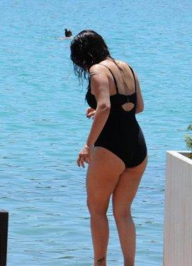 Ezgi'den 2 günlük tatil molası 