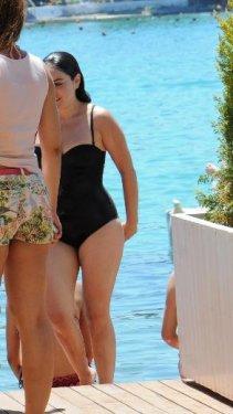 Ezgi'den 2 günlük tatil molası 