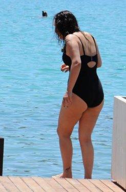 Ezgi'den 2 günlük tatil molası 