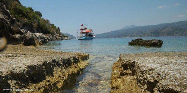 Kekova'da yüzmeye izin verildi 