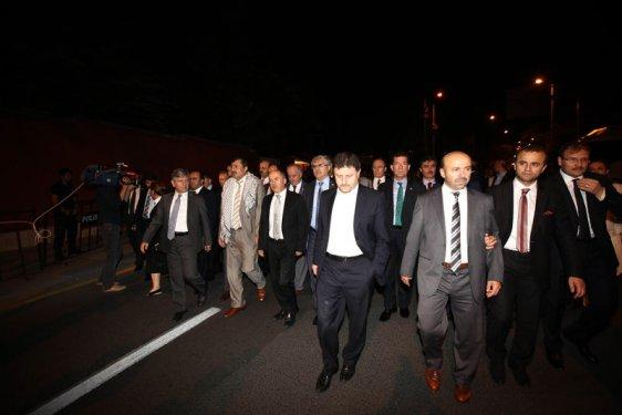 AK Partili milletvekillerinin İsrail Konsolosluğu önündeki eylemi - Resim 21