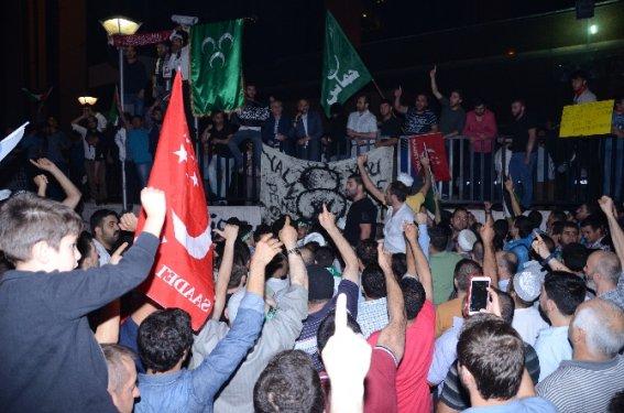 Levent'te İsrail Büyükelçiliği önünde eylem