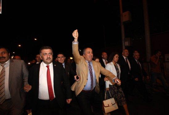 AK Partili milletvekillerinin İsrail Konsolosluğu önündeki eylemi - Resim 3
