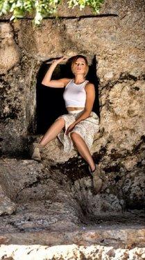 Gizem Karaca verdiği pozlarla yürek hoplattı