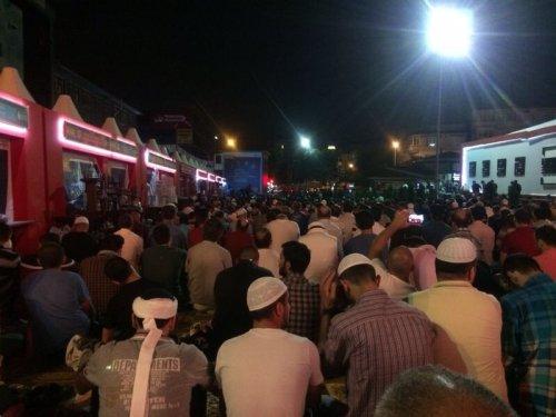 Ümraniye'de Gazze için sabah namazı kıldılar