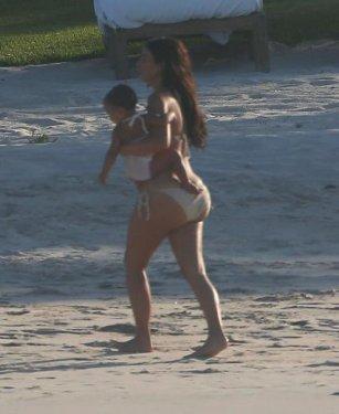Kim Kardashian aile tatiline devam ediyor 
