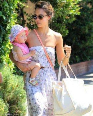 Doğallık ikonu Jessica Alba