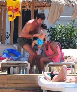 Sedef Avcı ve Kıvanç Kasabalı tatilde