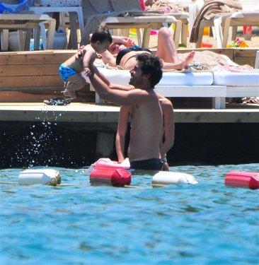 Sedef Avcı ve Kıvanç Kasabalı tatilde