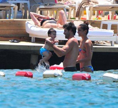 Sedef Avcı ve Kıvanç Kasabalı tatilde