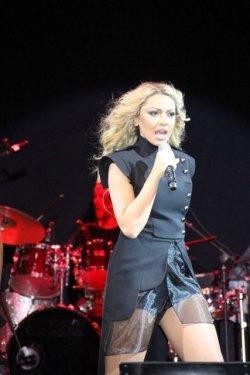 Hadise'den Kim Kardashian açıklaması 