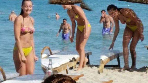 Güzel oyuncu Fahriye Evcen bikinili görüntülendi