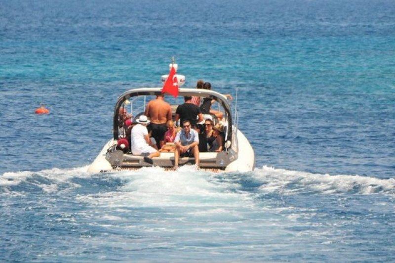 Rafet El Roman ve ailesi Bodrum’da tatil yapıyor 